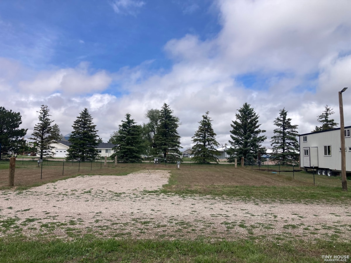 Big Ben’s RV Park and Tiny House Community (Arriba) - Slide 4