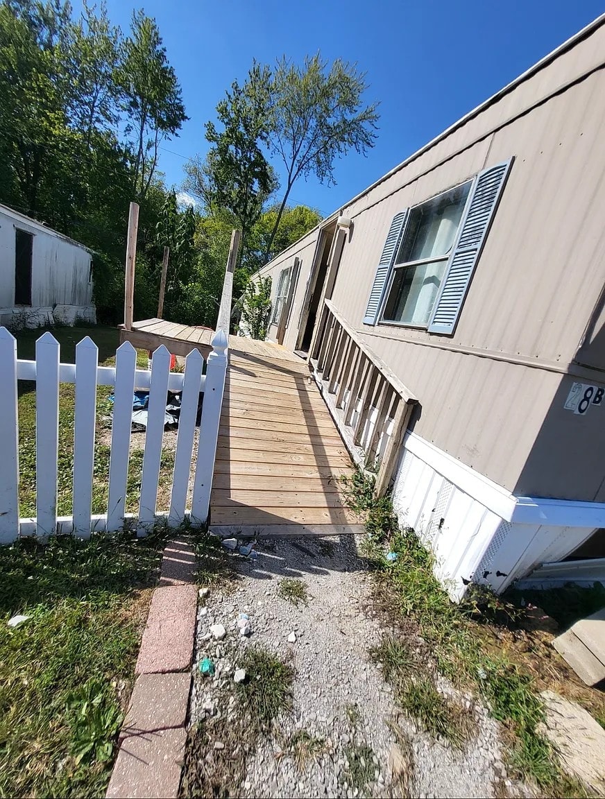 RV Lot for Rent Petersburg, IN - Slide 2