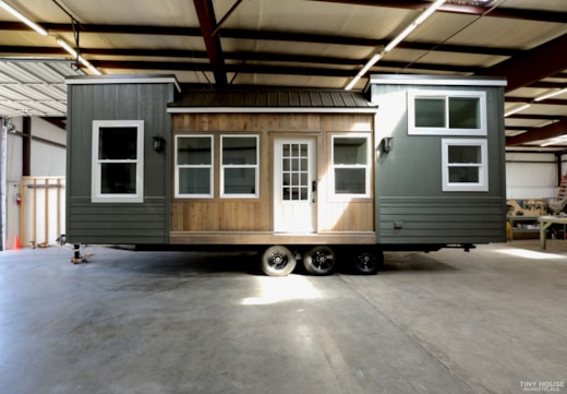 'Country Tiny Home', a Luxurious 31'x10' Park Model Tiny House