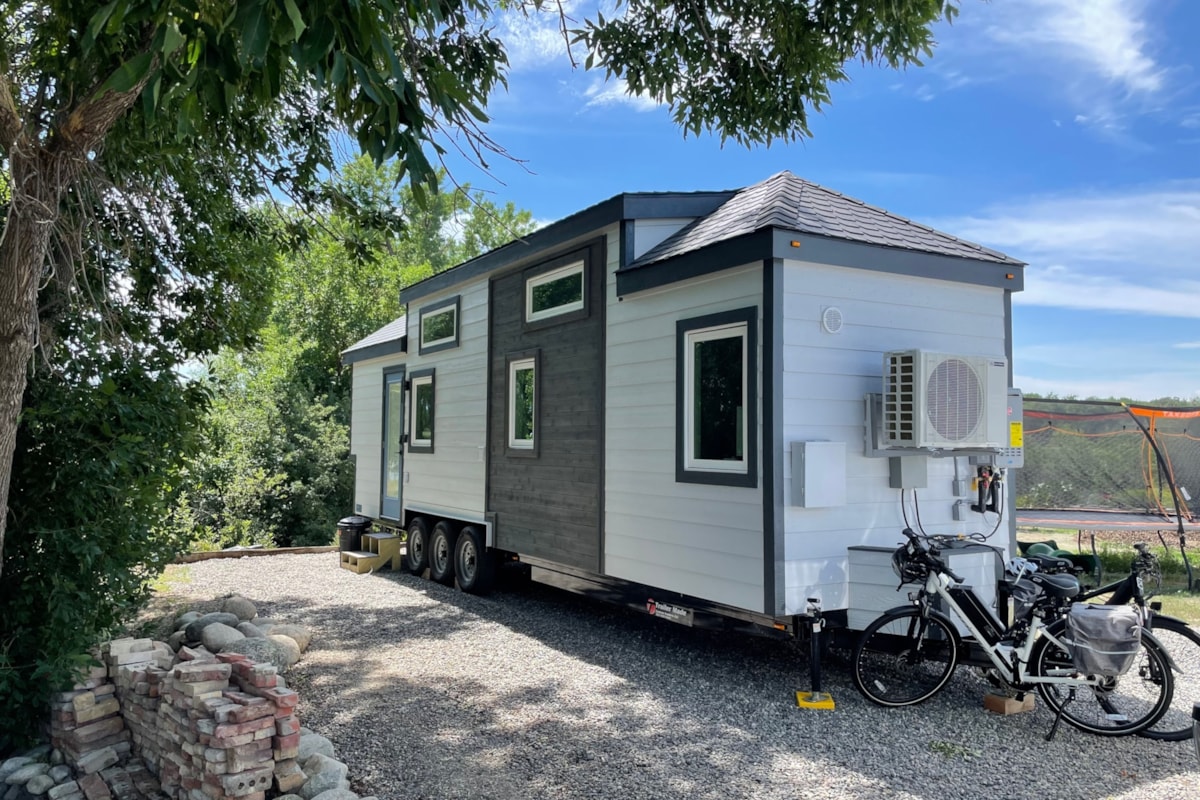 ✨STANDING Bedroom PLUS Loft - Tiny Home  - 88k✨ - Image 1 Thumbnail