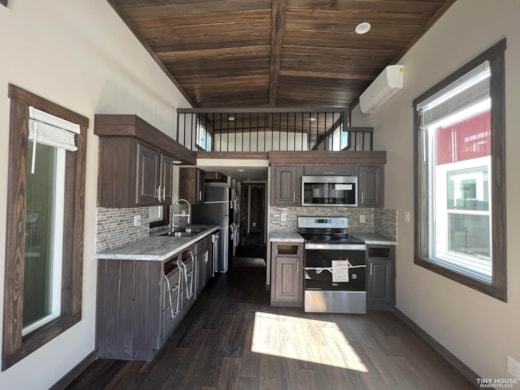 🌟 Stunning 2023 Platinum Tiny Home in Crowley, TX – Double Lofts + Master Bedro