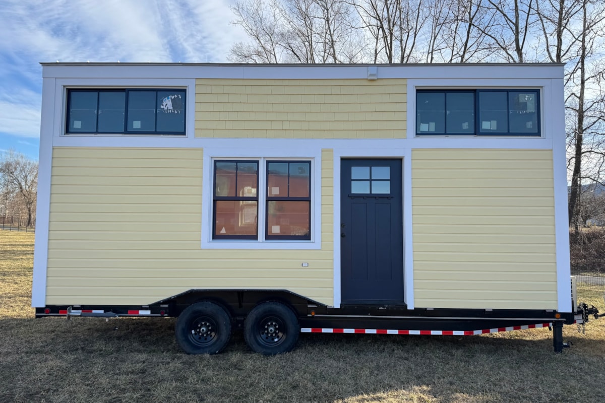 ☀️The Melissa - New 24' Energy Efficient Tiny House - Beautiful and warm design  - Image 1 Thumbnail
