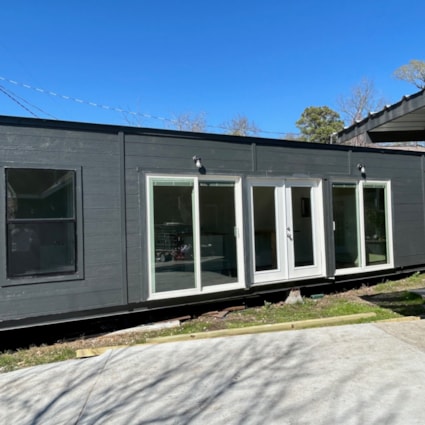 1 bedroom, 1 bath, 320 sqft shipping container home - Image 2 Thumbnail