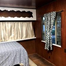 10' x 38' 1957 Mayflower one bedroom travel trailer with beautiful wood interior - Image 5 Thumbnail