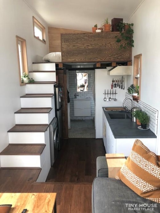 FLASH SALE! 100% Off-Grid, Beautiful, Fully Equipped 26' THOW w/ Loft, Closets
