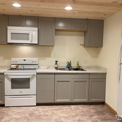 14x28 Cabin - Image 2 Thumbnail