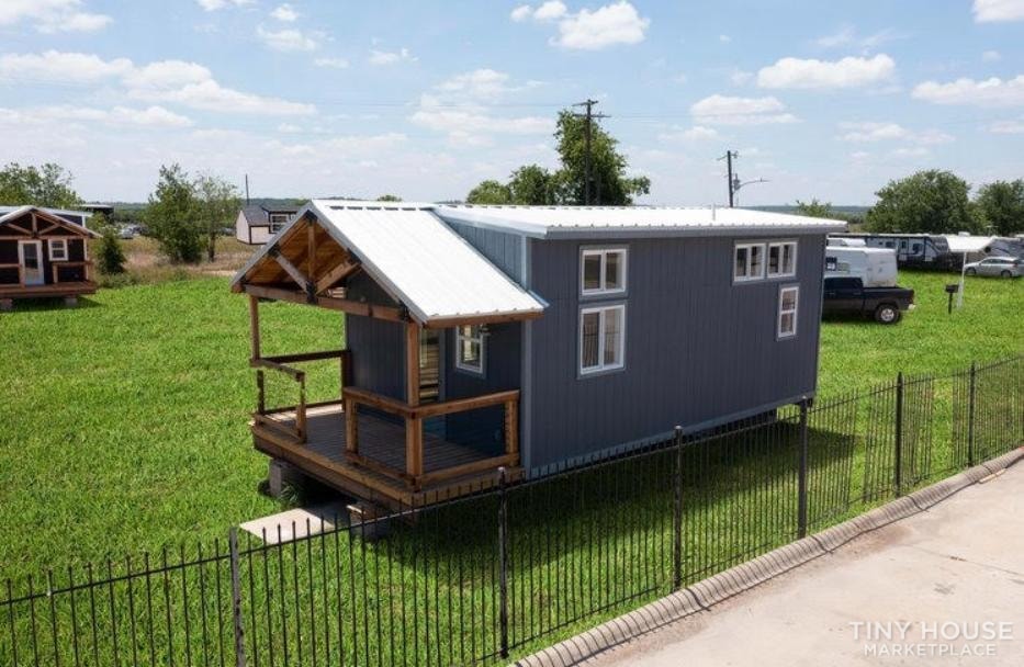 15' X 32' Park Model Tiny Home with Front Porch - Image 1 Thumbnail