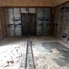 15x25 Tiny House, electric & plumbing installed, high ceilings, bath tub - Image 3 Thumbnail