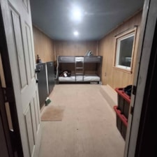 16x8 Portable Cabin on Dual Axle Trailer - Image 5 Thumbnail