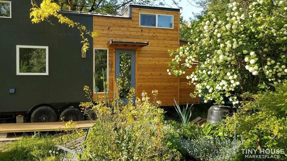 2 bedroom, 31' tiny house on wheels for sale - Image 1 Thumbnail