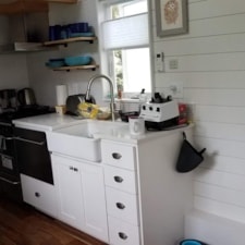 2 bedroom, 31' tiny house on wheels for sale - Image 4 Thumbnail