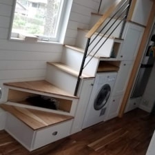 2 bedroom, 31' tiny house on wheels for sale - Image 5 Thumbnail
