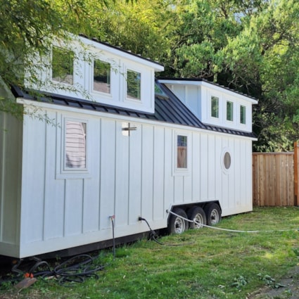 2 Bedroom Tiny House on Wheels - Ready to Move or Move In! - Image 2 Thumbnail