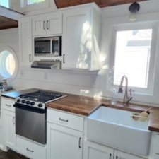 2 Bedroom Tiny House on Wheels - Ready to Move or Move In! - Image 5 Thumbnail