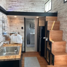 2BRM 1 spacious bathroom. Interior recently finished  - Image 4 Thumbnail