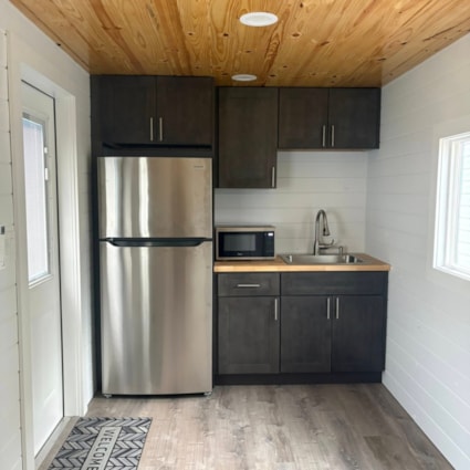 20' Container Mini-Home - Image 2 Thumbnail