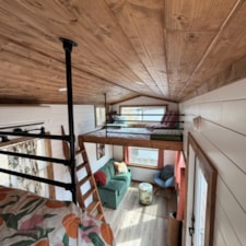 20' Sunny Tampa FL Getaway with Deck - Image 3 Thumbnail