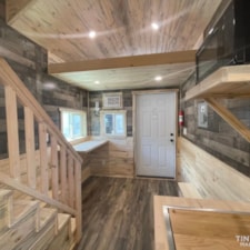20’ tiny home with washer dryer combo - Image 5 Thumbnail