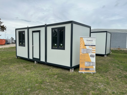 20'x8' Portable Insulated Cabin (Power and Light Included)