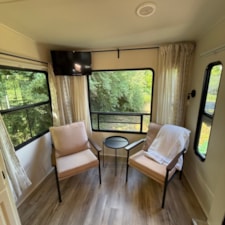 2003 Montana All-Season 5th Wheel – Fully Renovated & Ready for Adventure - Image 6 Thumbnail