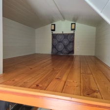 2014 Tumbleweed on Wheels, Vinton VA 400 Sq Feet - Image 5 Thumbnail