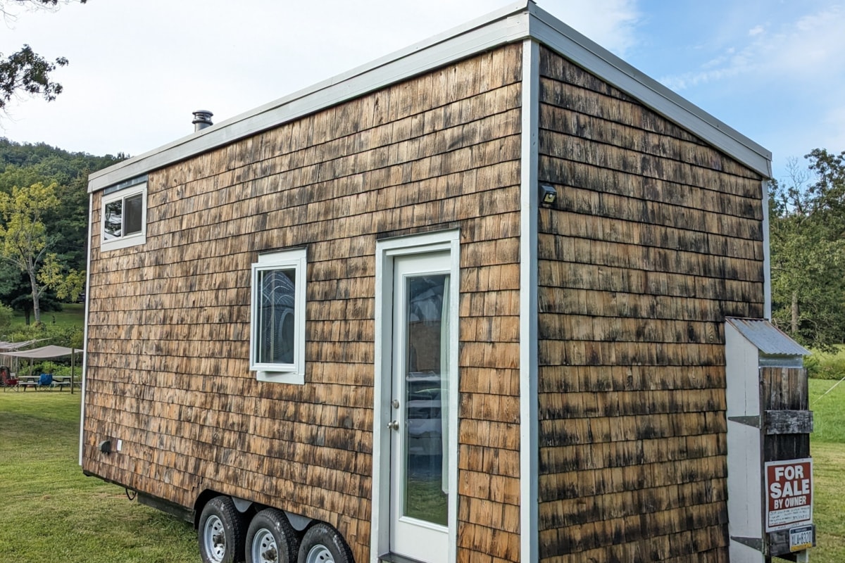 2015 Custom Colorado Self-built Tiny Home - 24 X 8.5 ~10,000lbs - Image 1 Thumbnail