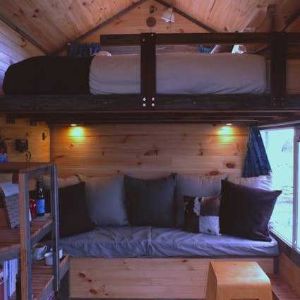 Unique Tiny House - Image 2 Thumbnail