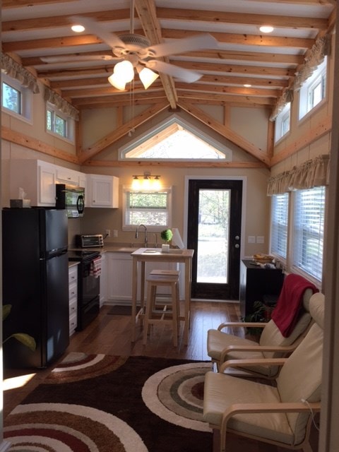 Gently Used Custom Tiny Home by Pinnacle Park Homes - Image 1 Thumbnail