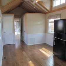 Gently Used Custom Tiny Home by Pinnacle Park Homes - Image 4 Thumbnail