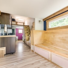 Upscale Tiny House Loaded with Amenities - Image 4 Thumbnail