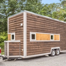Upscale Tiny House Loaded with Amenities - Image 3 Thumbnail