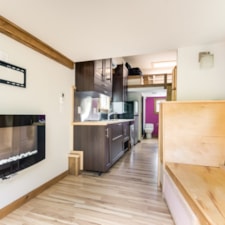 Upscale Tiny House Loaded with Amenities - Image 5 Thumbnail