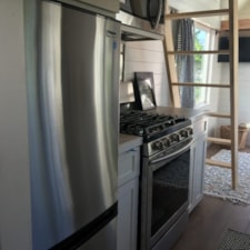 Modern Farmhouse in San Diego - Image 5 Thumbnail