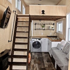 Super Cute Tiny House for Sale - Image 4 Thumbnail