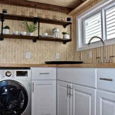 Super Cute Tiny House for Sale - Image 5 Thumbnail