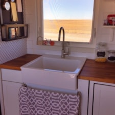 24′ Tiny House, Two Lofts, Rooftop Deck, Modern Kitchen with Cottage Feel – a Must See!  - Image 6 Thumbnail