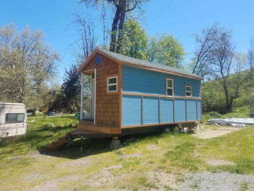 200 sq foot Tiny house in Ashland, Oregon