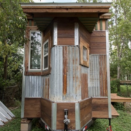 Cedar haven, spacious 200sf tiny home for sale  - Image 2 Thumbnail