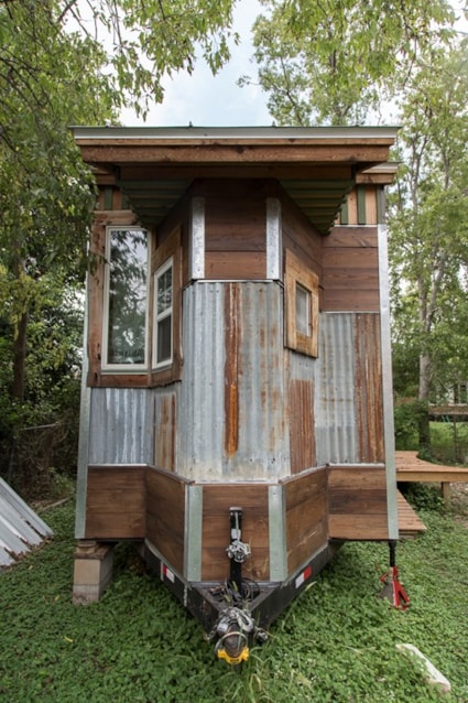 Cedar haven, spacious 200sf tiny home for sale  - Image 2 Thumbnail