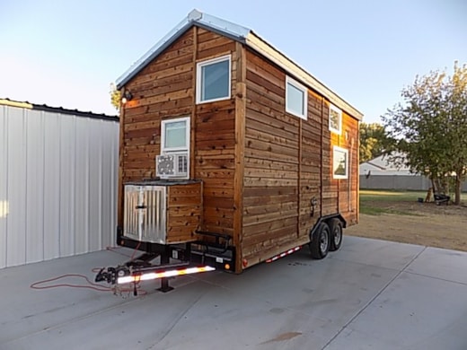 @@@ LETS MAKE A DEAL TINY HOUSE ON WHEELS@@@