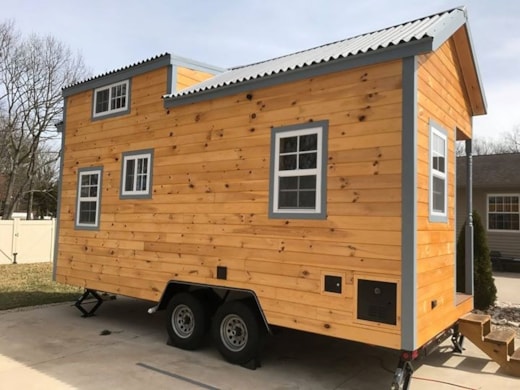 Luxury Tiny House at a Affordable Discount Price