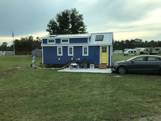 Beautiful tiny house 