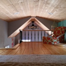 Beautiful Modern Tiny Home, Fully Furnished (SOLD) - Image 5 Thumbnail