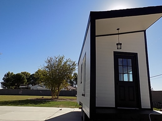 @%^ TINY HOUSE ON WHEELS LETS MAKE A DEAL$%# $27,999 (OBO)