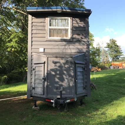 Rustic 24' Tiny House - Built June 2017 - Image 2 Thumbnail