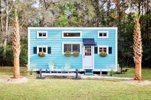 FEATURED ON DIY TV, Charlestonian Dream, 320 sf Tiny House. Land not included.