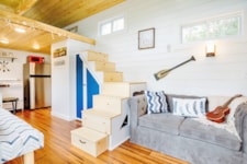 FEATURED ON DIY TV, Charlestonian Dream, 320 sf Tiny House. Land not included. - Image 3 Thumbnail