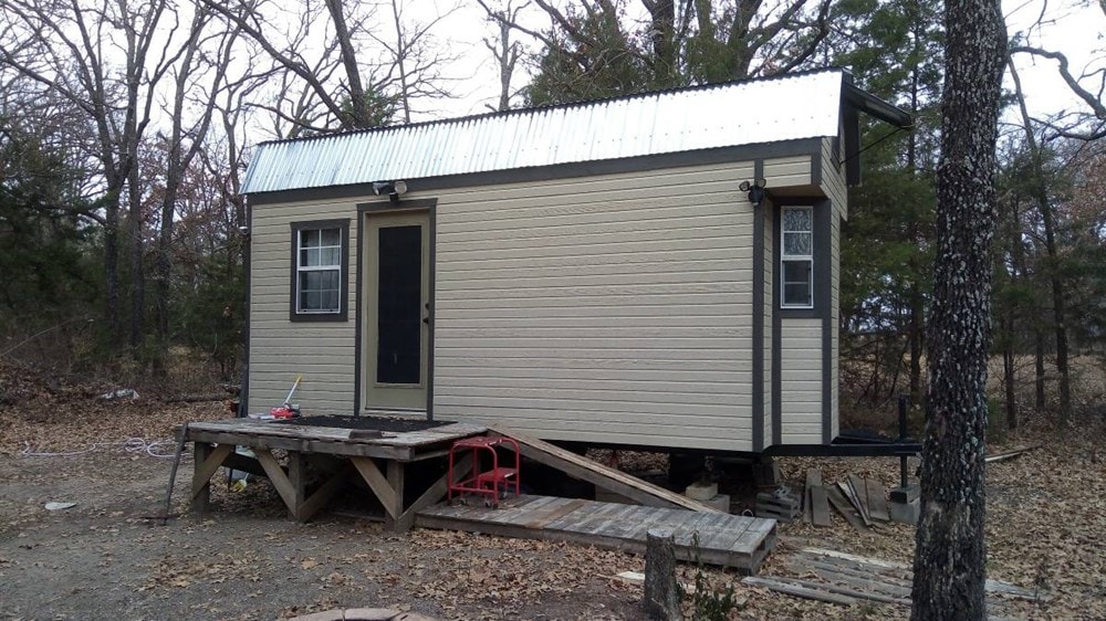 Tiny House with two lofts and lost of storage - Image 1 Thumbnail