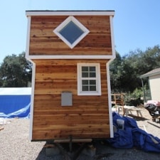 Modern Caravan Tiny House 9 x 24 378 sq ft Professionally built on trailer w/ dual loft make offer - Image 3 Thumbnail