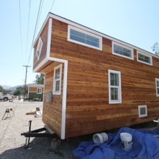 Modern Caravan Tiny House 9 x 24 378 sq ft Professionally built on trailer w/ dual loft make offer - Image 4 Thumbnail